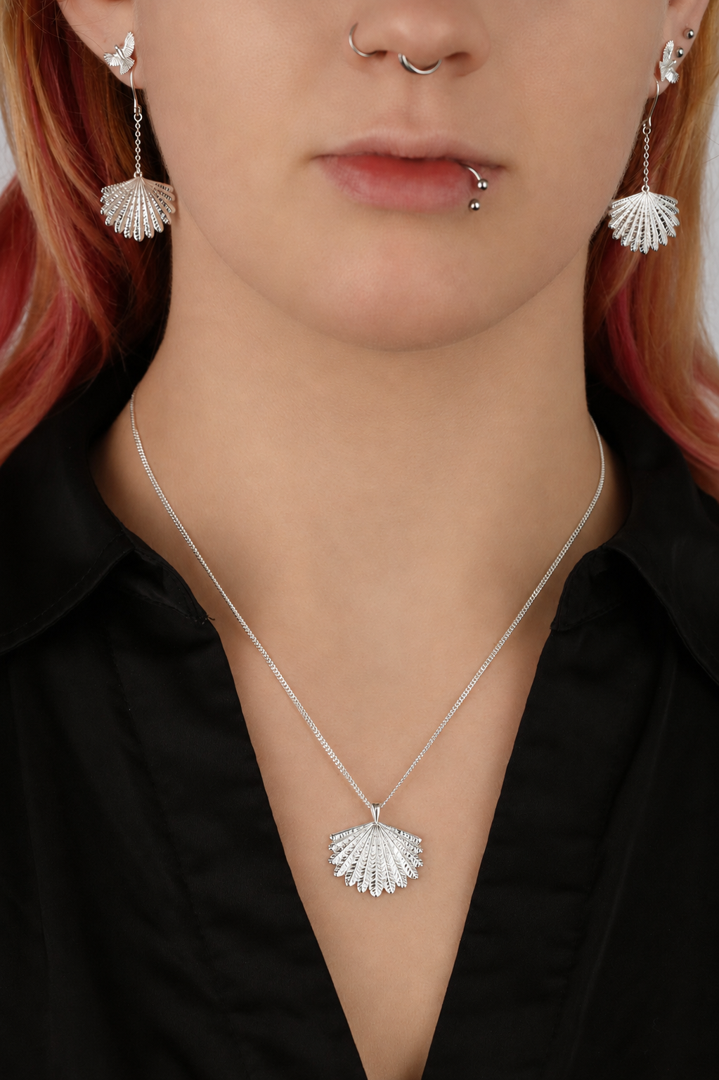 Piwakawaka Tail (Fantail) Necklace