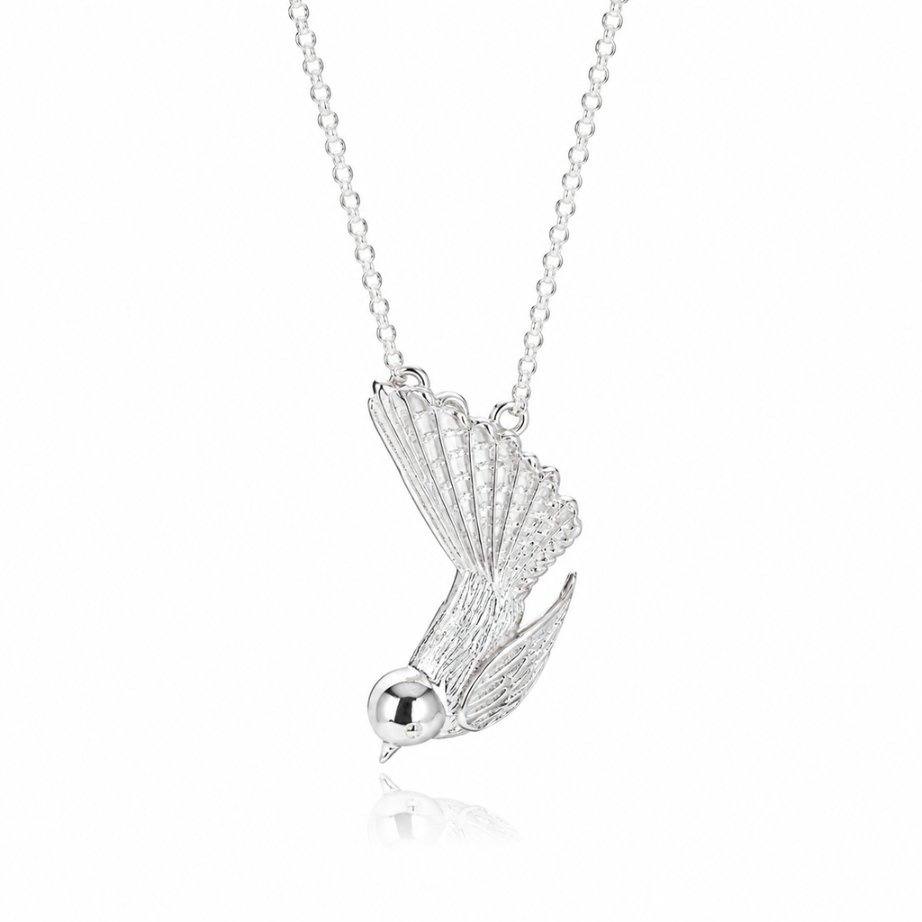 Memento Fantail Necklace